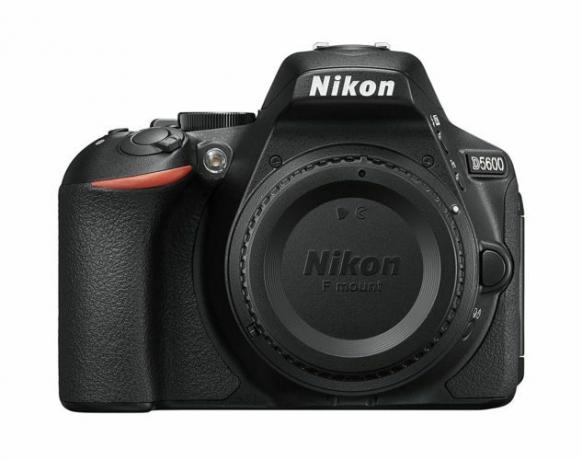 Nikon D5600-