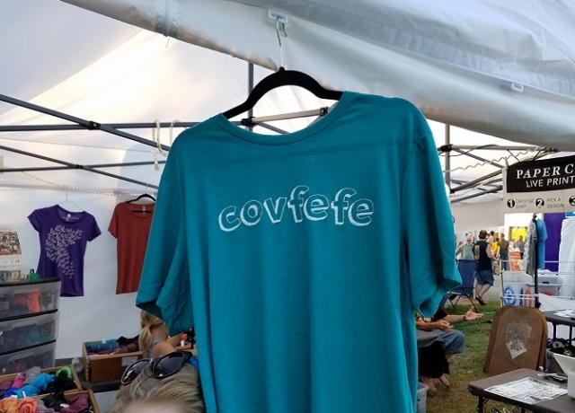 тениска на covfefe