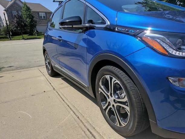 Chevy Bolt EV Hands-On: Очевидно електрическите автомобили не изсмукват болт EV9