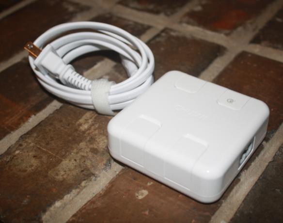 Chuwi Hi-Dock Desktop Charger Review (и Giveaway) chuwi hi dock ъгъл