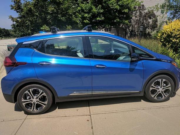 Chevy Bolt EV Hands-On: Очевидно електрическите автомобили не изсмукват болт EV2