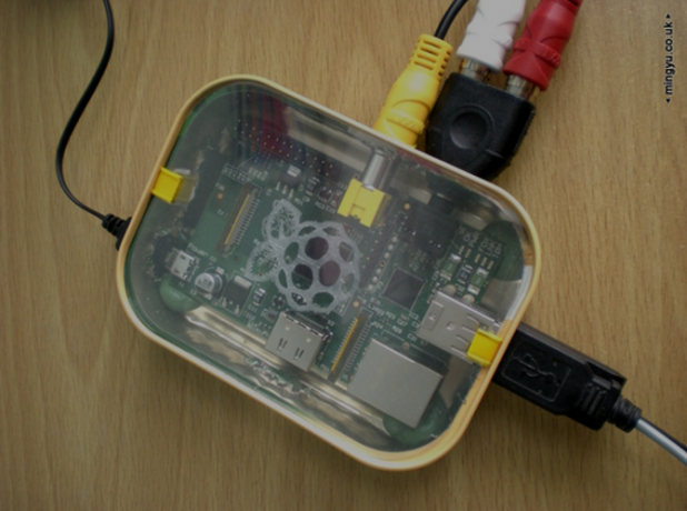 18 Интересни DIY Raspberry Pi Case Ideas fishypi 670 670x498