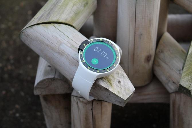 Ticwatch S Review: Достъпен Smartwatch за всички? TicwatchS 2