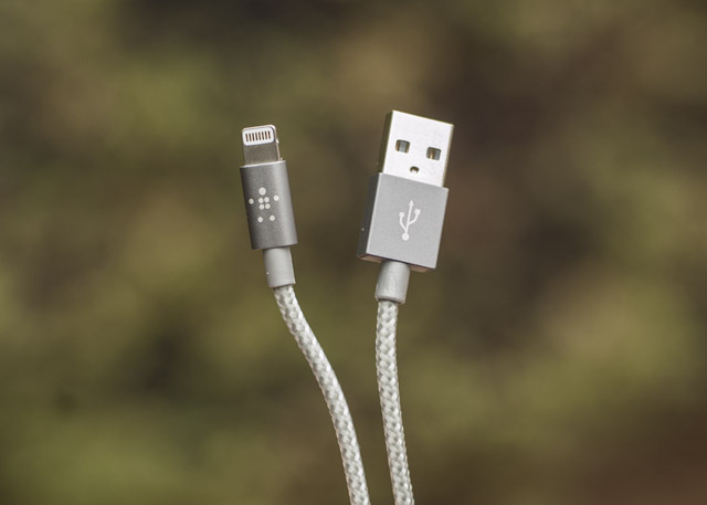 Lightning Cable Review Round-Up belkin5