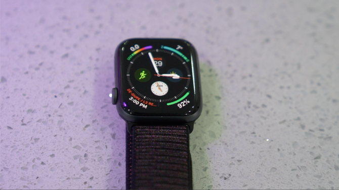 Apple Watch Series 4: Безспорният крал на Smartwatches Front 670