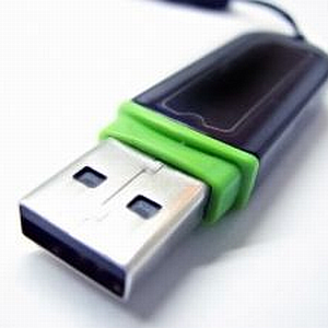 автоматично стартирайте приложението usb