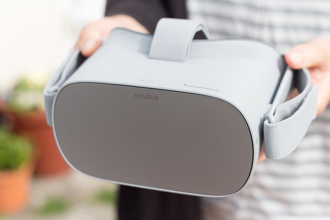 Oculus Go: Най-добрият мобилен VR, който дори не се нуждае от телефон oculus go top бутони