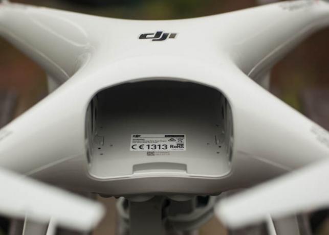 DJI Phantom 4 Преглед Phantom4 батерия3